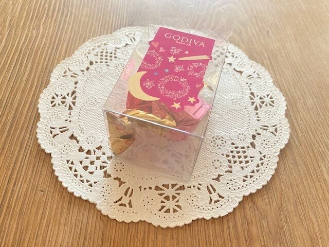 チョコレート　；