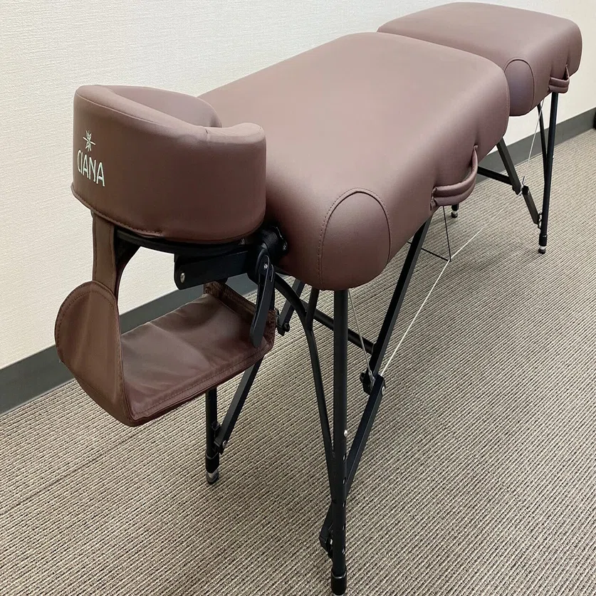 訪問マッサージ用ベッドはどう選ぶ？「CIANA」最軽量のモニカが 