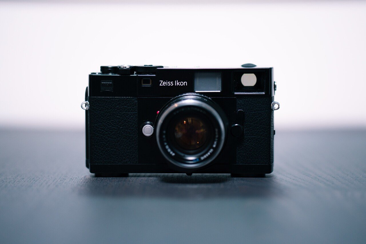 念願のフィルムカメラ、Zeiss Ikon|kon 念願のフィルムカメラ、Zeiss Ikon|kon