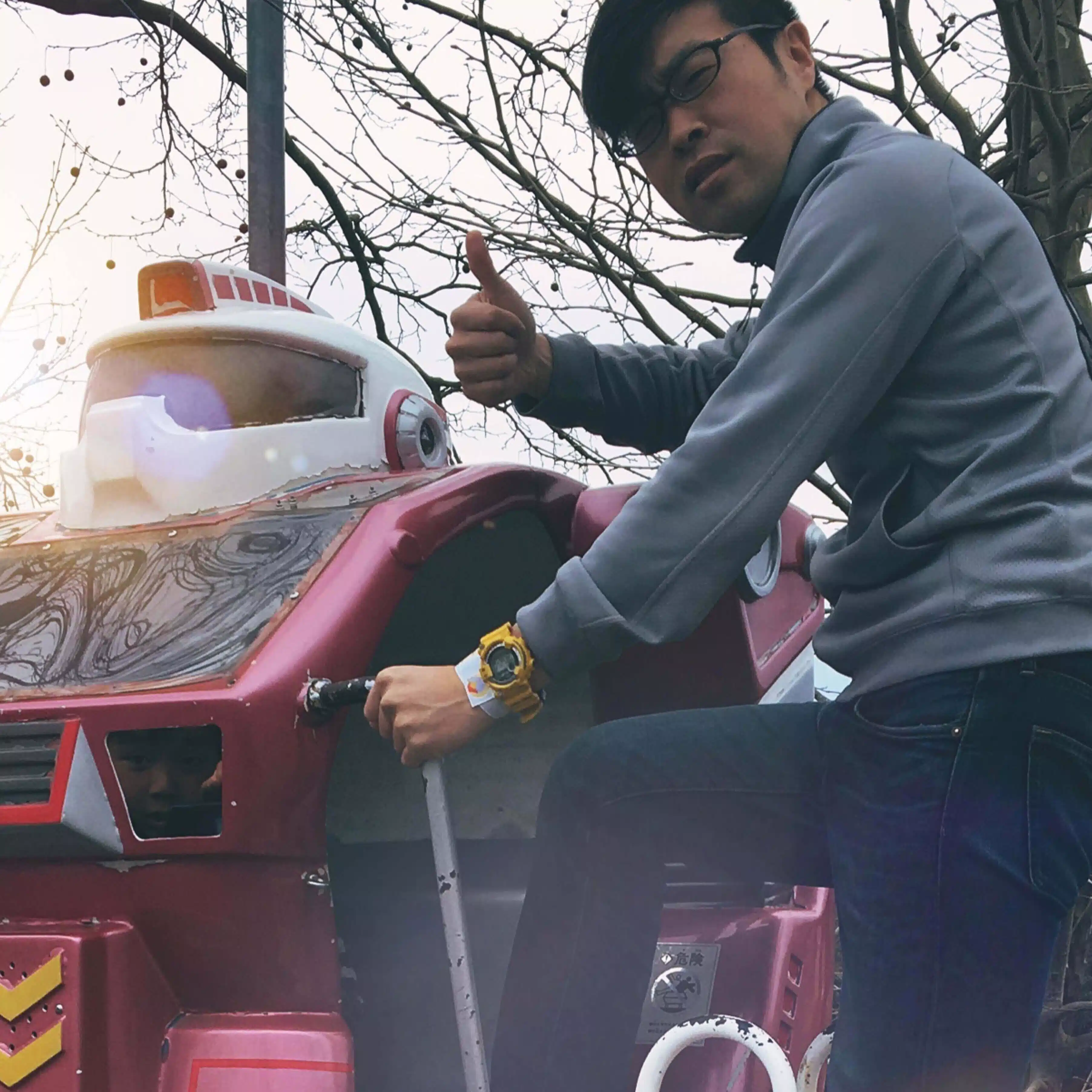 フジイピカピ / そのへんの3cmを撮る人