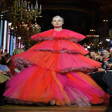 モードの歴史vol.2 ショッキングピンク、ニュールックの誕生 〜モード