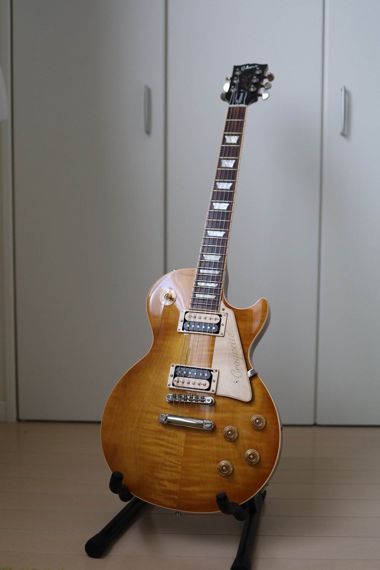 photogenic レスポール清掃済み 弦高調整済み弦新品到着時 すぐ使えます Photogenic LP-300C BK エレキギター初心者14点セット