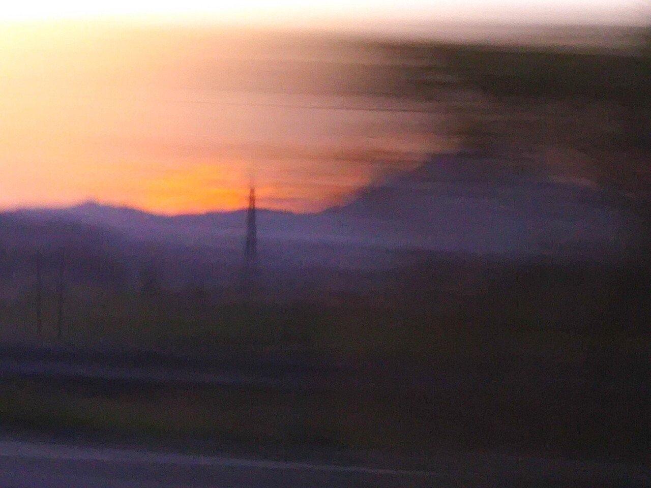時間が過ぎるのが早すぎて どんな景色を見ていたのか いや もしかしたら何も見ていなかったのか そんなことも思い出せない時もある でもきっと そんな時は 車窓の景色じゃなくて 判断に必要な情報に集中して し Yoshi Note