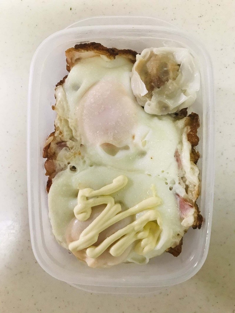 弁当界の新しい目玉に目玉焼き弁当を推す おいしいエッセイ 三戸満平 Note 弁当界の新しい目玉に目玉焼き弁当を推す おいしいエッセイ 三戸満平 Note