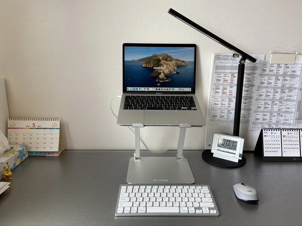 University students should buy a PC display instead of a TV｜服部康介