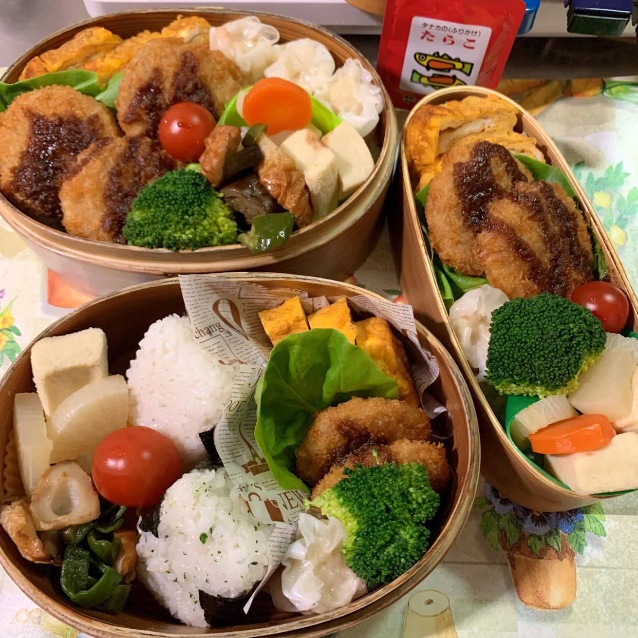 お弁当2 15 Note弁当部 朝から というか昨夜から やる気なくてもお弁当と朝ごはんは作るし 雨の中食べ物 抱えて実家に向かうし あれやこれやとやること考えてたらところどころポカもしつつ 帰りの電車 つきん Note