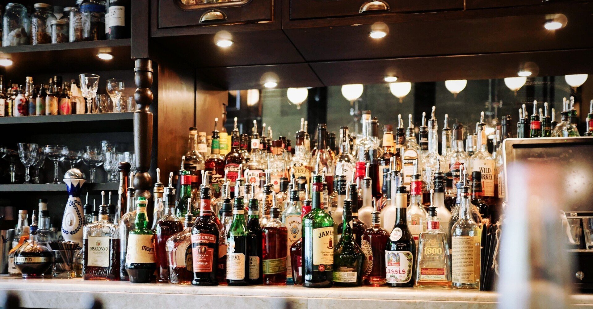 ズブロッカの飲み方まとめ 美味しく飲める10の方法と合うおつまみ3選 モノまとめ Note ズブロッカの飲み方まとめ 美味しく飲める10の方法と合うおつまみ3選 モノまとめ Note