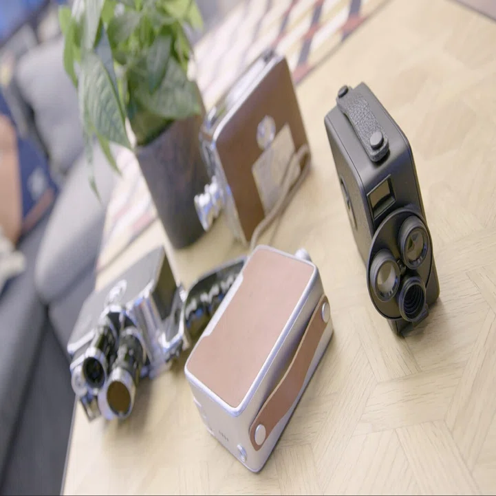 Fragment 8 Retro camera｜8mmフィルム風の映像を再現するポータブル 