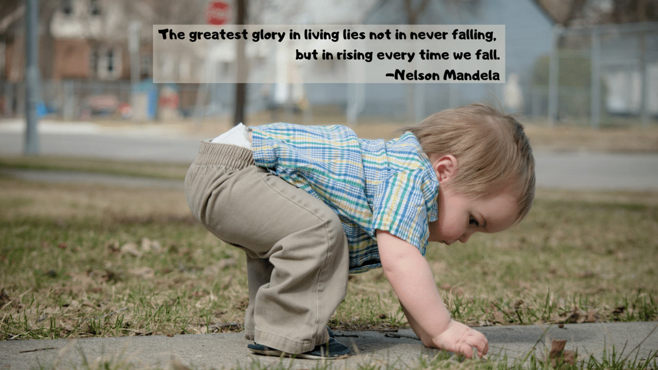 思い出してみて 最初はみんな転んでばかり 転ぶのが当たり前のように歩き出した いつから転ぶことを恐れてしまったのだろう 人生においてもっとも光栄なのは 決して転ばないことではない 転んでも ファミリードクター福ちゃん 福田幸寛 毎日投稿中 Note