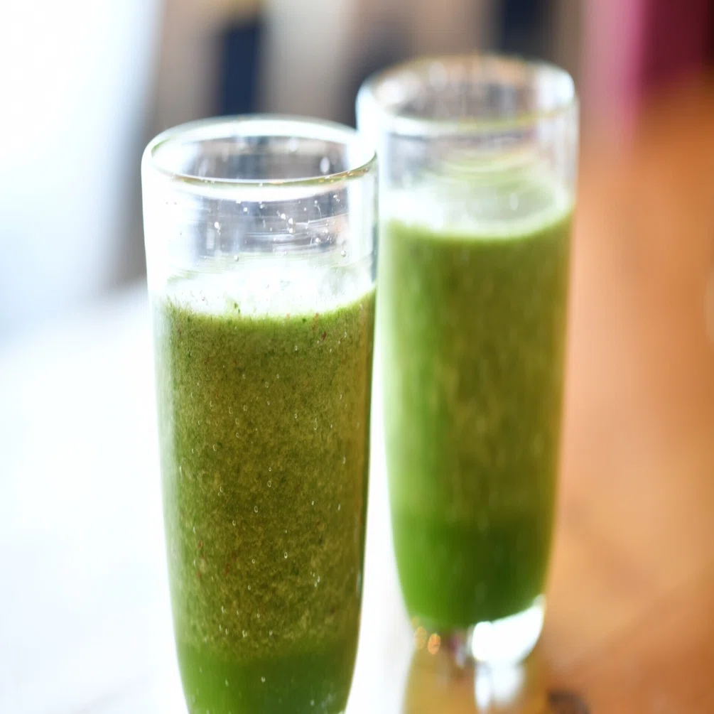 毎日でも飲みたい ほうれん草とりんごの簡単スムージー 旅する料理家 人生のレシピを作る なぎさ なおこ Note