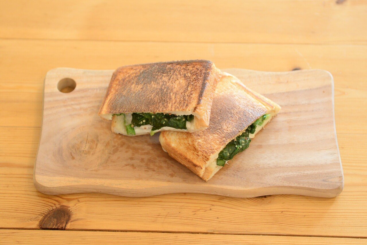 熱々をほおばりたい サラダチキンのホットサンド 旅する料理家 人生のレシピを作る なぎさ なおこ Note 熱々をほおばりたい サラダチキンのホットサンド 旅する料理家 人生のレシピを作る なぎさ なおこ Note