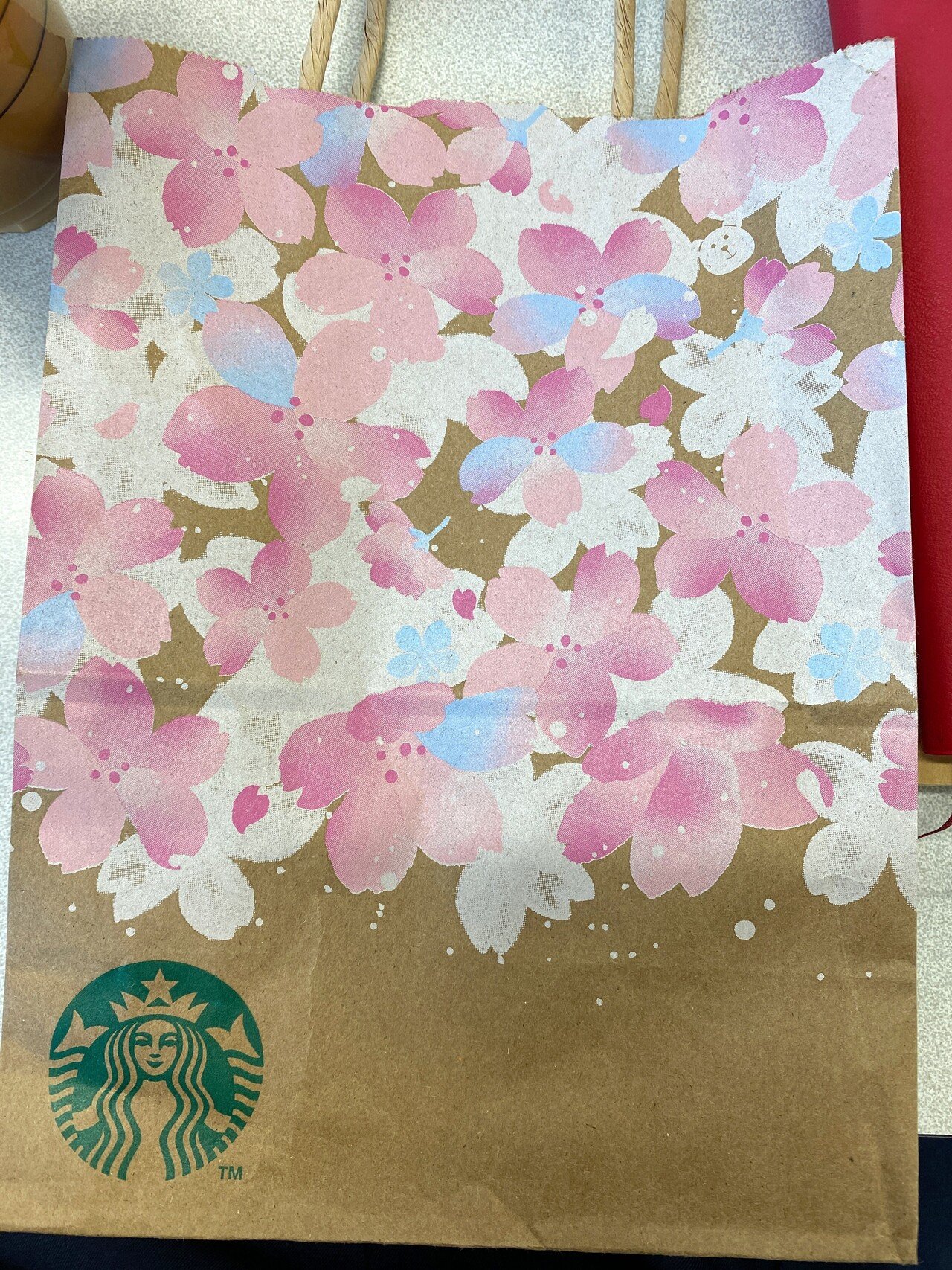 スタバの紙袋 にクマさんがいる かわいい 今日は頂いたチケットでキャラメルマキアートを頂きました ありがとうございます ワガママなほど愛される 秘書ゆう Note スタバの紙袋 にクマさんがいる かわいい 今日は頂いたチケットでキャラメルマキアートを頂きました ありがとうございます ワガママなほど愛される 秘書ゆう Note
