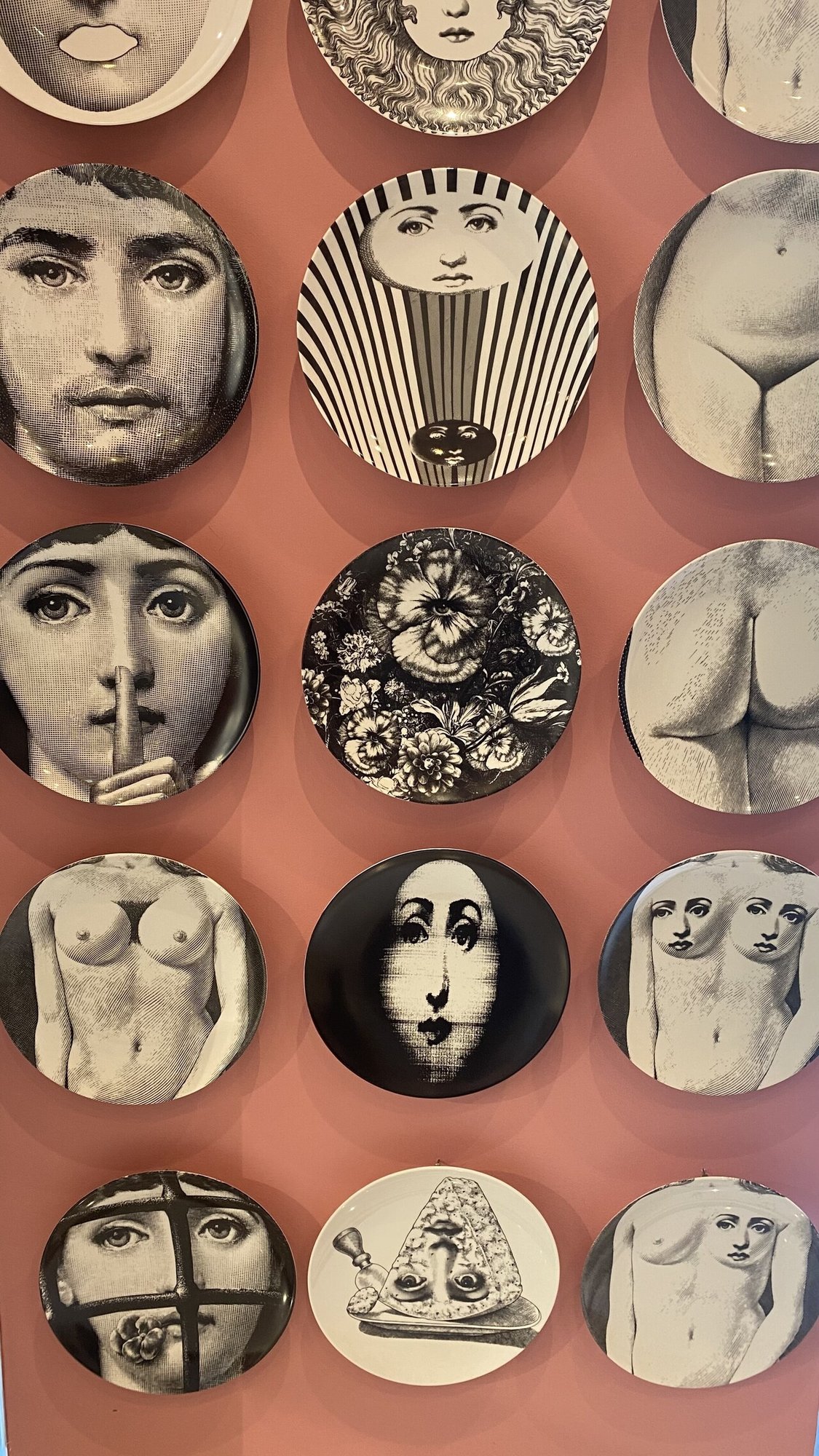 Fornasetti フォルナセッティ 12 Piece Plate Set 女性 Gold Inbadinh Vn Fornasetti フォルナセッティ 12 Piece Plate Set 女性 Gold Inbadinh Vn