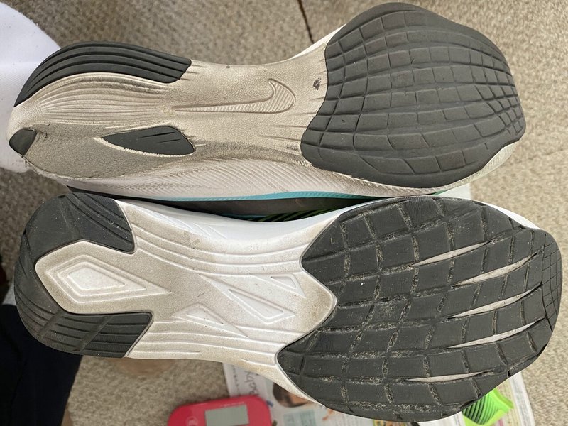 ドン キホーテの超厚底カーボン スニーカー アクティブギア ファールラン の地球最速レビュー Sushiman Note