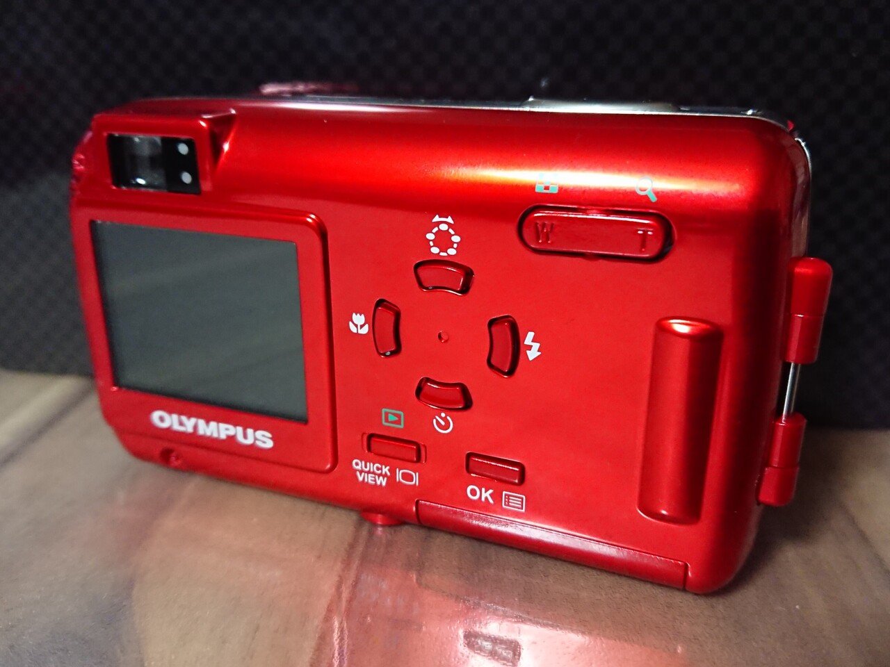 OLYMPUS Ferrari デジタルモデル　2003 デジカメ マップカメラ情報】フェラーリ公認デジカメあります！ | THE MAP