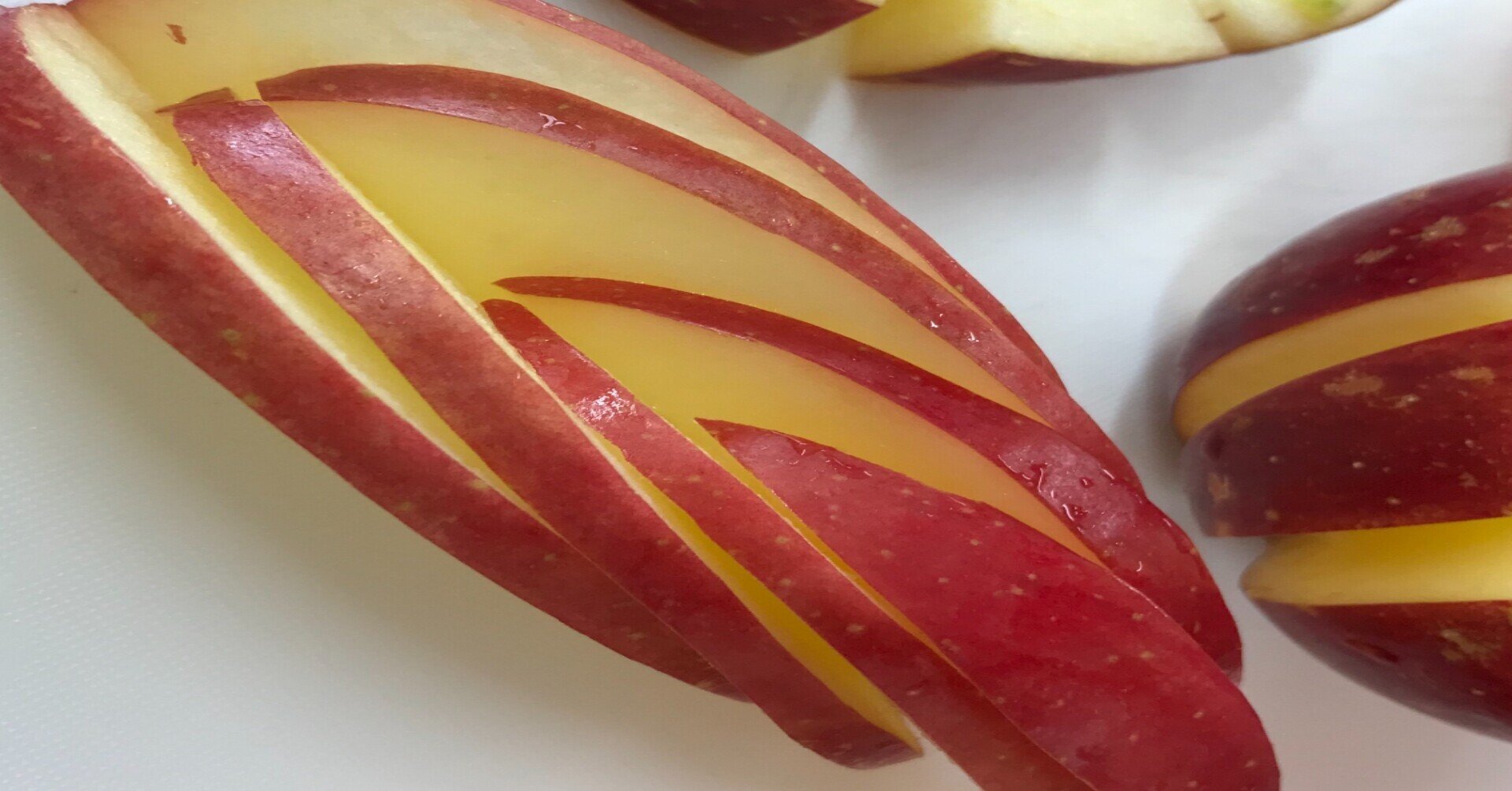 りんごの飾り切りって難しいんですね Atsuko Nagai Note りんごの飾り切りって難しいんですね Atsuko Nagai Note