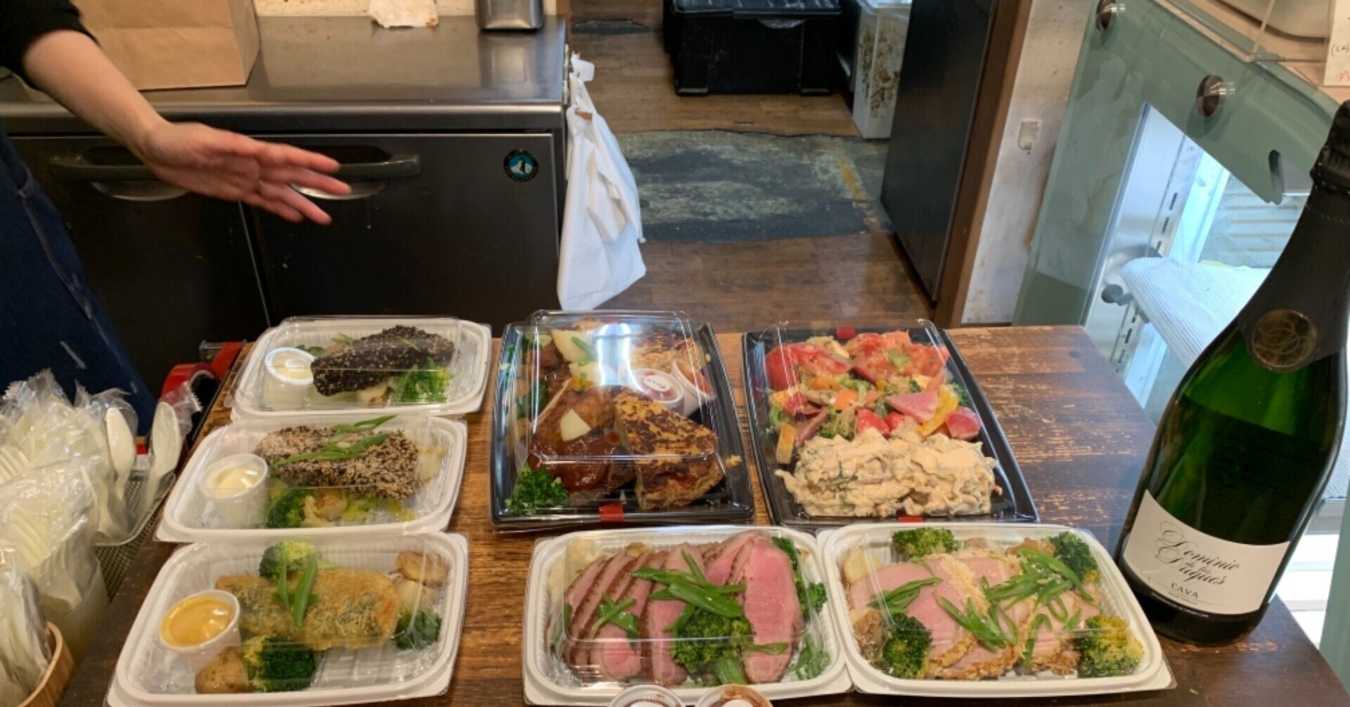 飲食店は ルーティンとしての食事 を取る場所であり 仲間との関係を深める場所であり メニューや空間から店主の信念に触れる場所である 富永朋信 プロフェッショナルマーケター 幸せをつかむ戦略 著者 飲食店は ルーティンとしての食事 を取る場所であり 仲間との関係を深める場所であり メニューや空間から店主の信念に触れる場所である 富永朋信 プロフェッショナルマーケター 幸せをつかむ戦略 著者