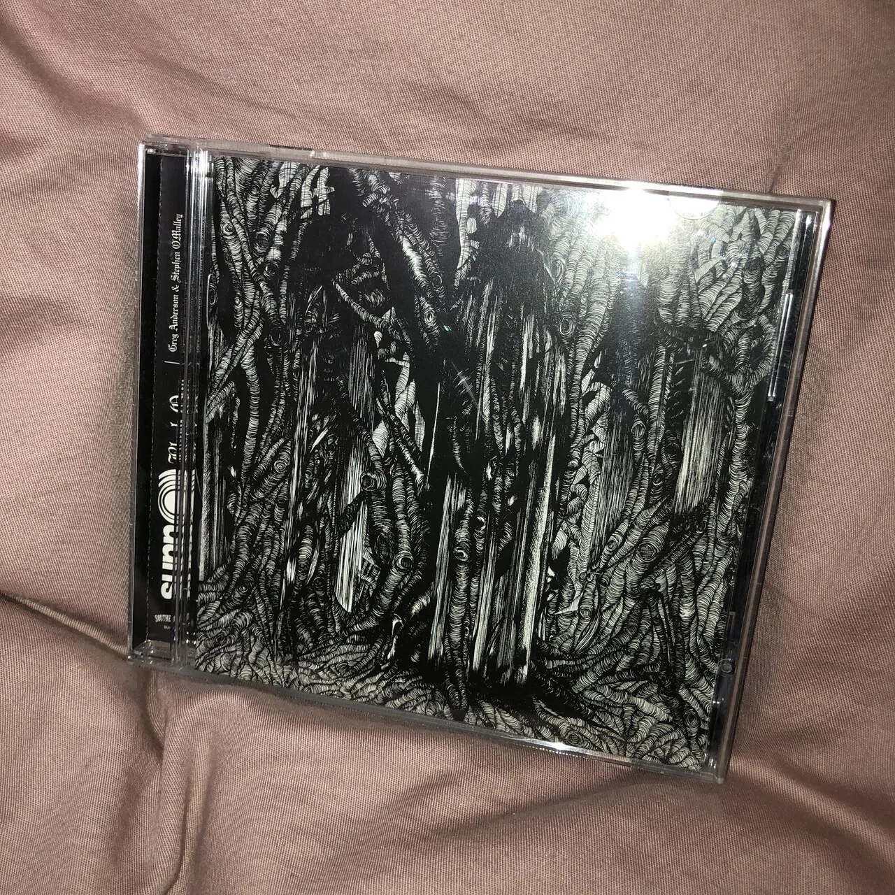 Sunn O))) の『Black One』を聴いてみた編｜内山 結愛