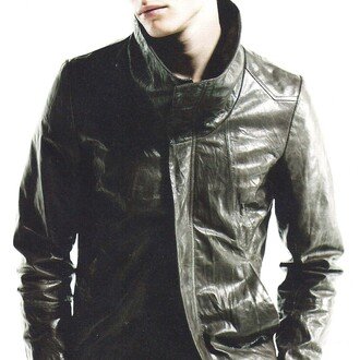 スズマサタケル