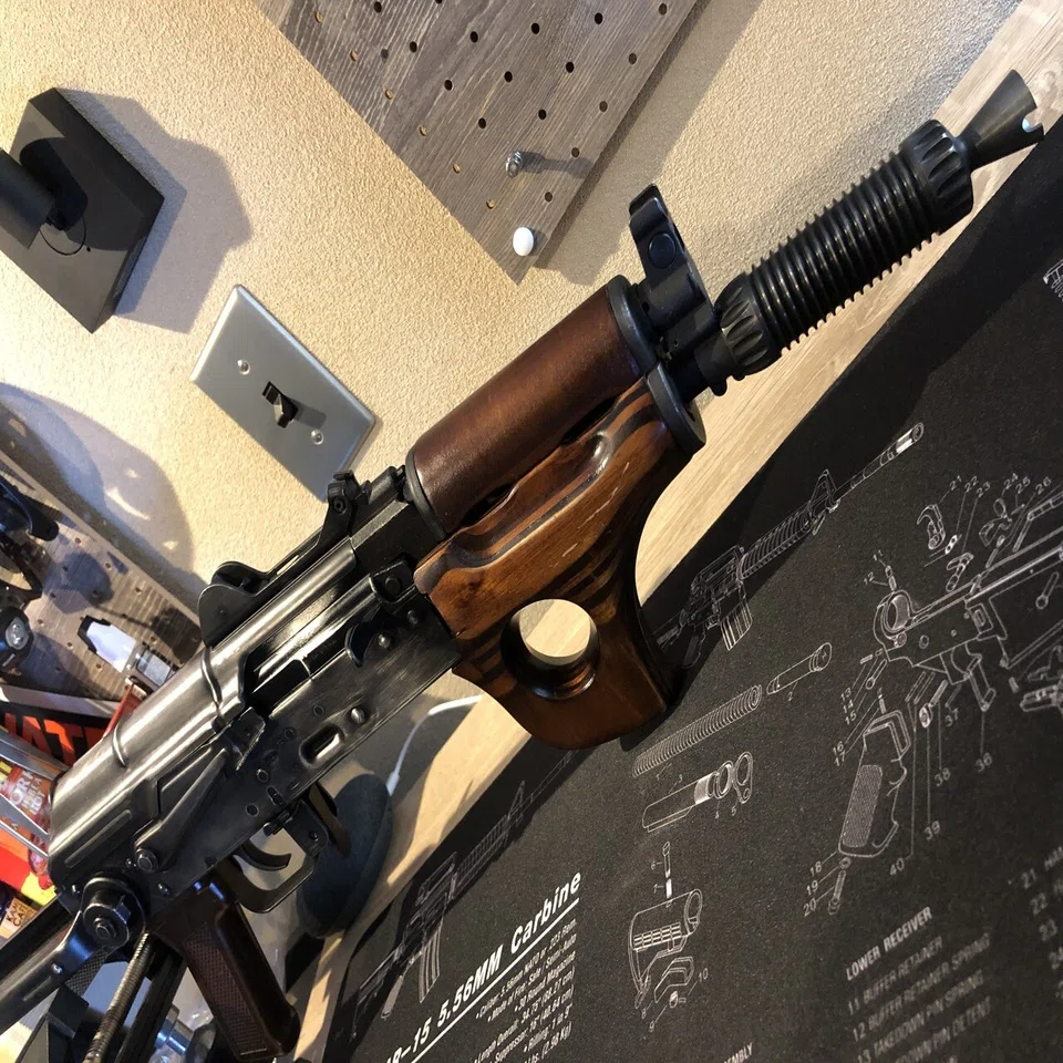 GHK AKMSUの木製ハンドガードを染めてみた。｜ゴールデンマンゴスチン