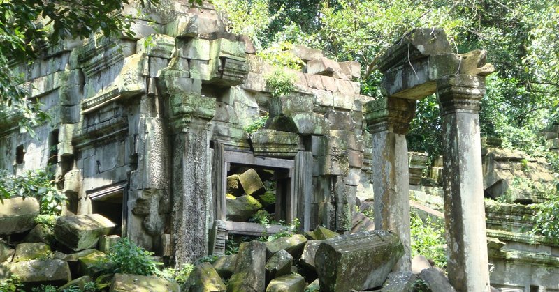 [カンボジア-07]ジャングルに埋もれた寺院 ベン・メリア