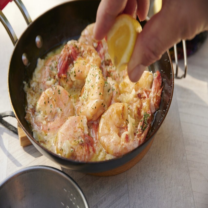 プロが教える 絶品キャンプレシピ 41 ガーリックシュリンプ ソトレシピ