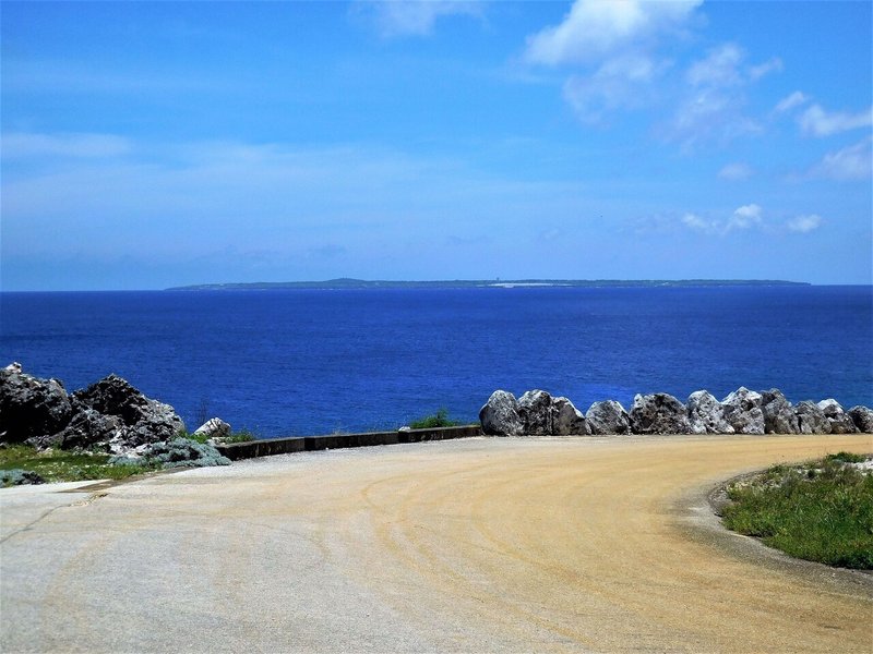 南大東北港から見た北大東島修正修正