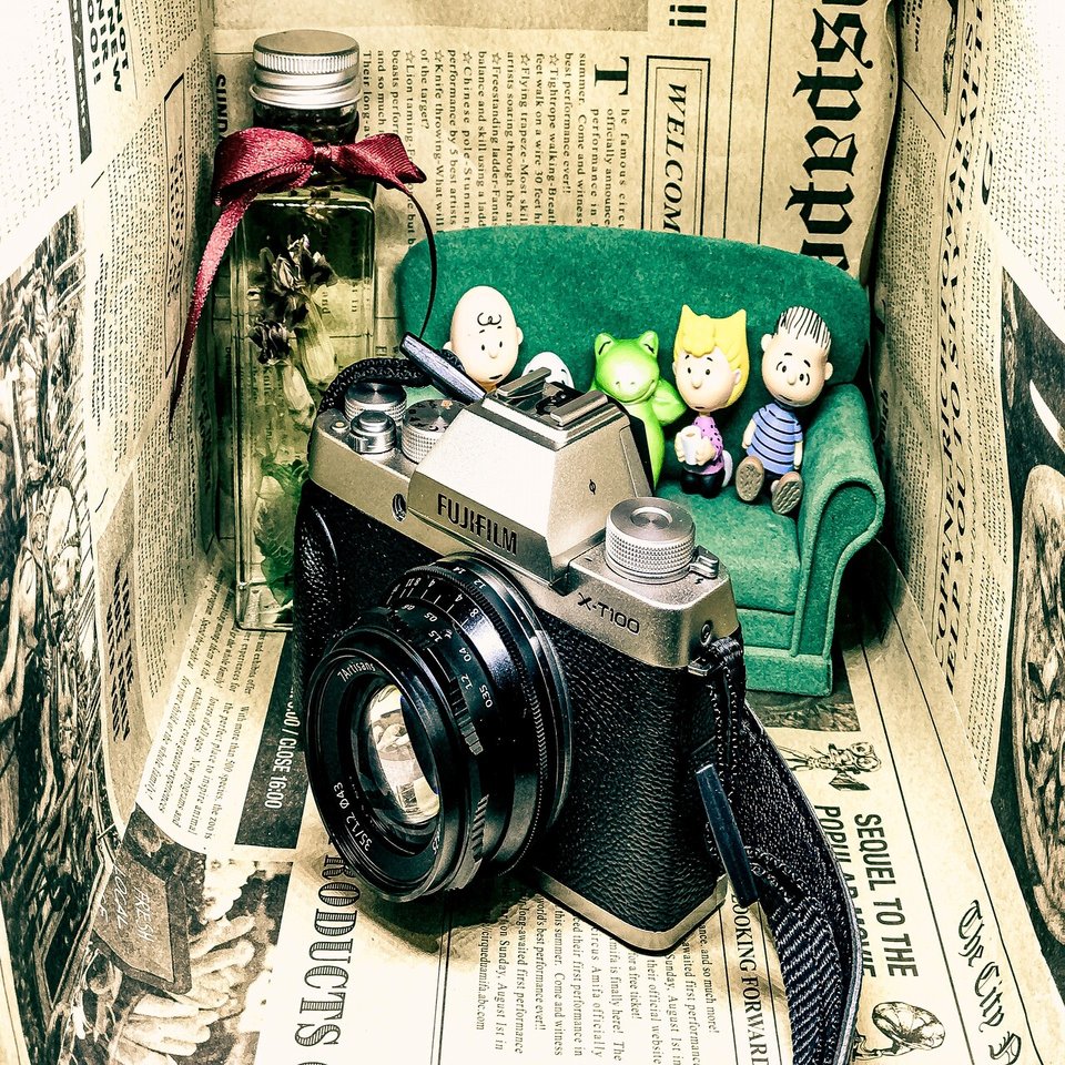 レンズひとつで愛用カメラをレトロな雰囲気に〜｜書店員のすヽめ