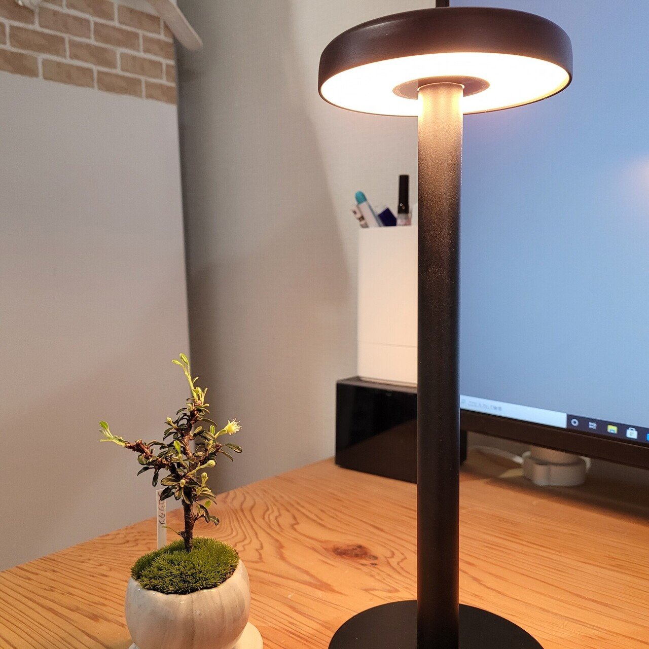 人気新品入荷 テーブルランプ イチ Table lamp ichi 黒 藤田金属 TENT