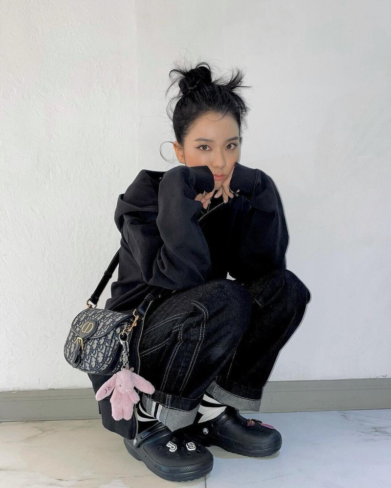 Blackpinkのコーデがお手本 韓国で流行中の00年代ファッションとおすすめブランド6選 Kazuhiro Mouri 毛利 和裕 Note Blackpinkのコーデがお手本 韓国で流行中の00年代ファッションとおすすめブランド6選 Kazuhiro Mouri 毛利 和裕 Note