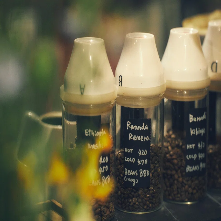 自分のために花屋に通う 池尻大橋 B H R Coffee Flowers にて Blue Wellmaga Blue ブルー Note