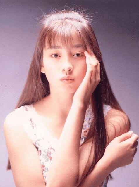 昭和時代のアイドル写真 B67 近ごろ都に流行るもの80年代女性