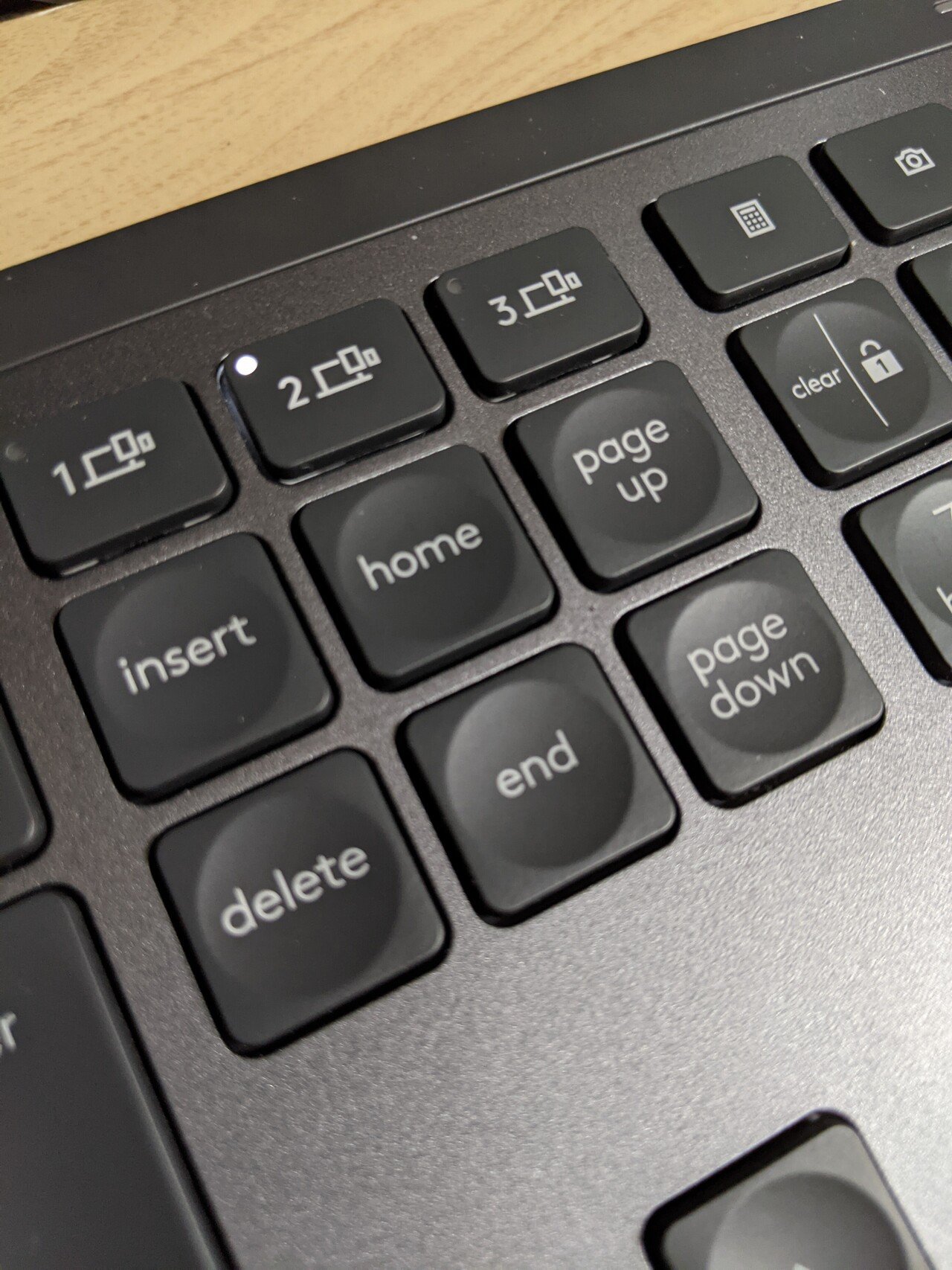 Logicoolの高級キーボードKX800 MX KEYSを買ってみた話｜もくくも