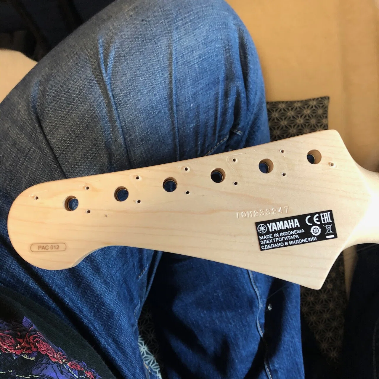 YAMAHA PACIFICA012 ペグ交換｜くりのぶ