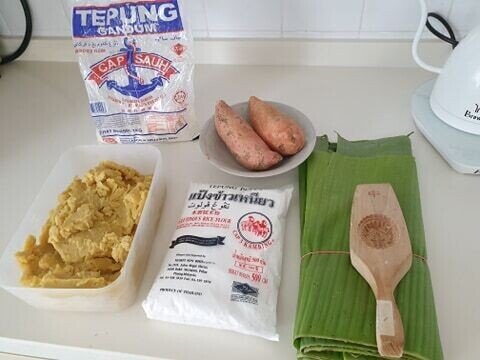 マレーシアのおやつ Ang Ku Kueh の作り方 Little Miss Granola Note