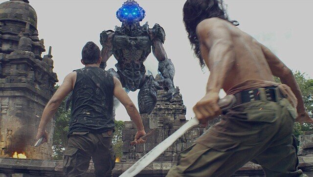 あらすじと場面写真でピンときたらもう絶対に観てください 保証します スカイライン 奪還 一日一本短評を載せる映画館スタッフ その78 元町映画館 Note