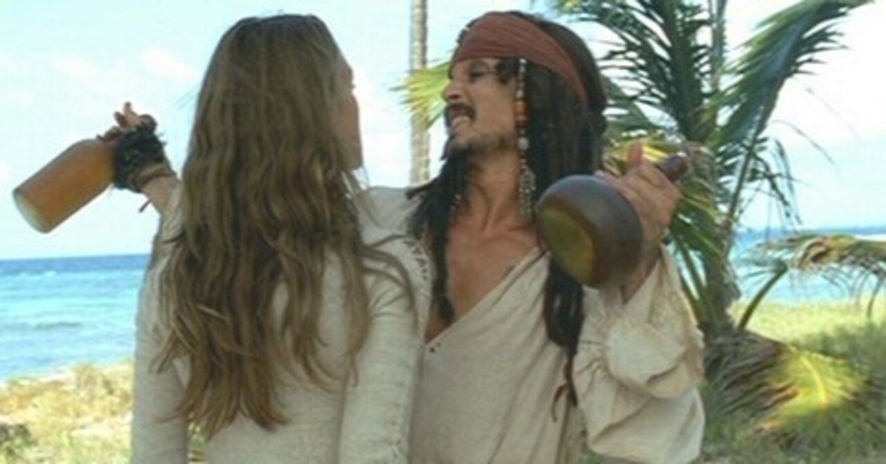 パイレーツオブカリビアン　三人サイン入り Amazon.co.jp: パイレーツ・オブ・カリビアン 最後の海賊 (宝島社文庫