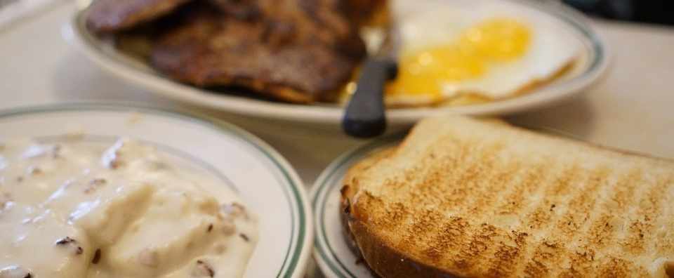 Laのダウンタウンで朝ごはんなら The Original Pantry Cafe がザ