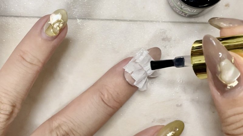 セリアジェル ティッシュを使って作る Instagramで話題の チュールネイル シフォンネイル フリルネイル Youtube動画紹介 Lueir Nail ルワネイル Enmi えんみ Note