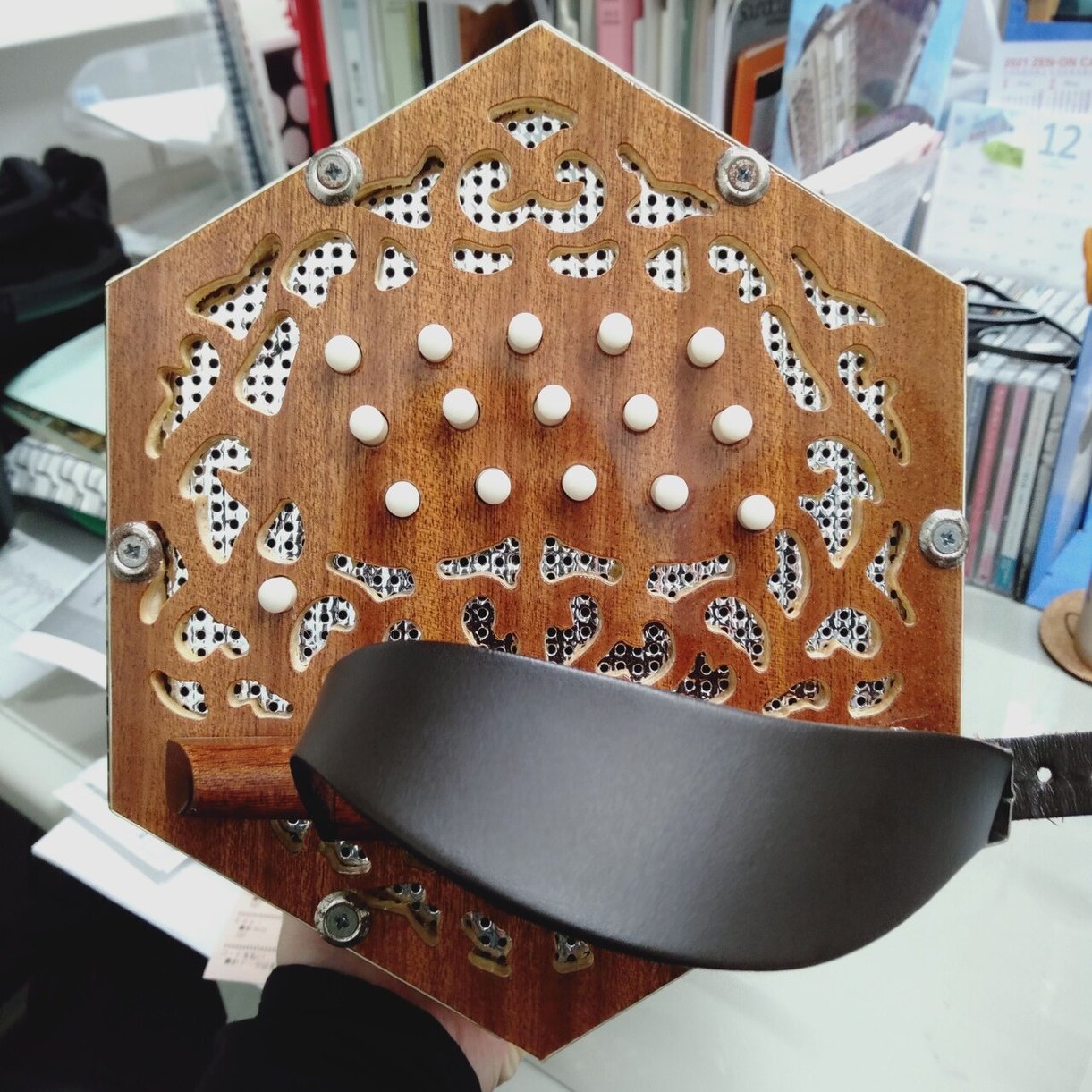 コンサーティーナってどんな楽器？｜アコーディオン横丁