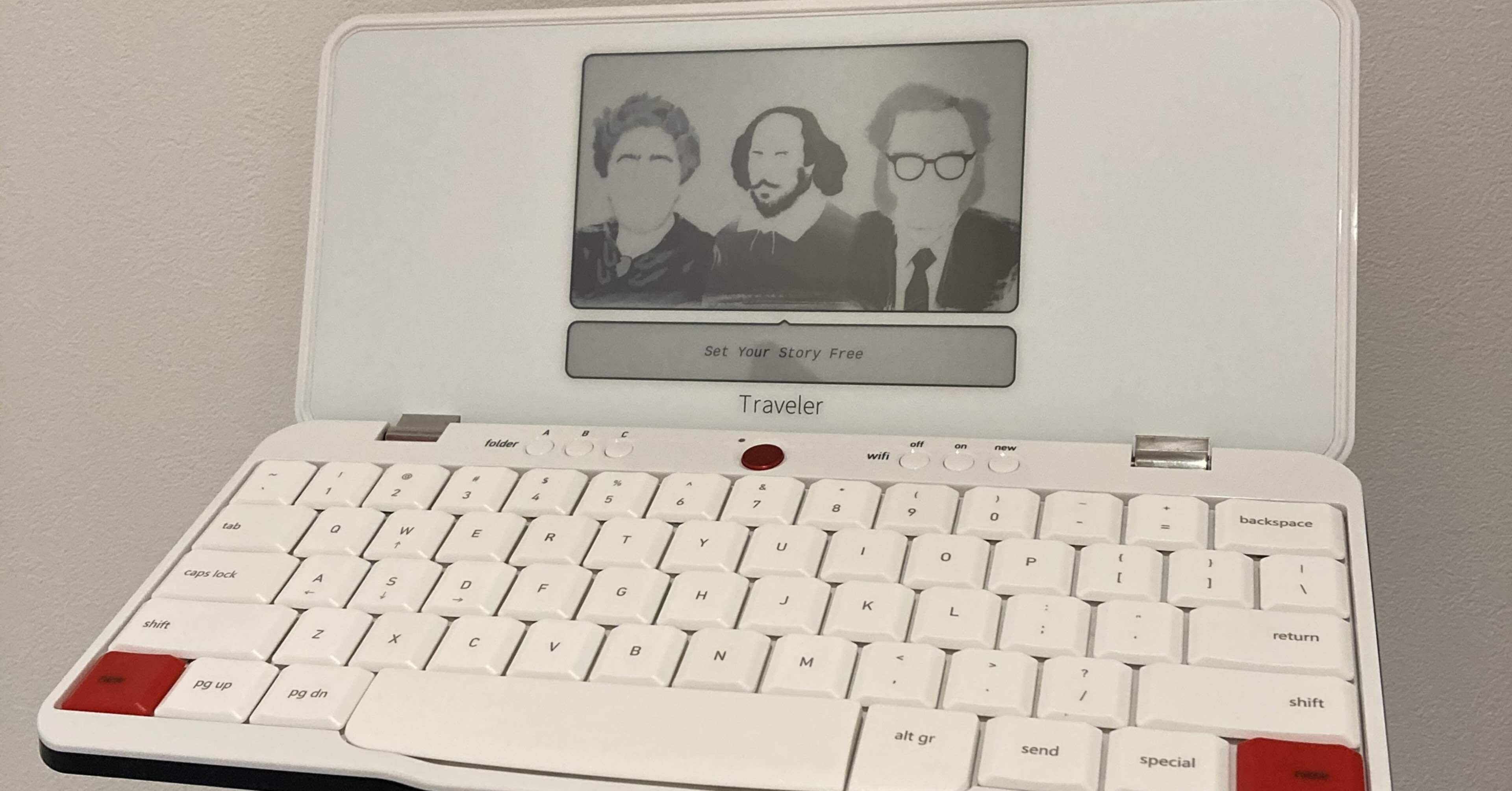 Freewrite Travelerで日本語入力が可能になったのでレビュー｜しおにく