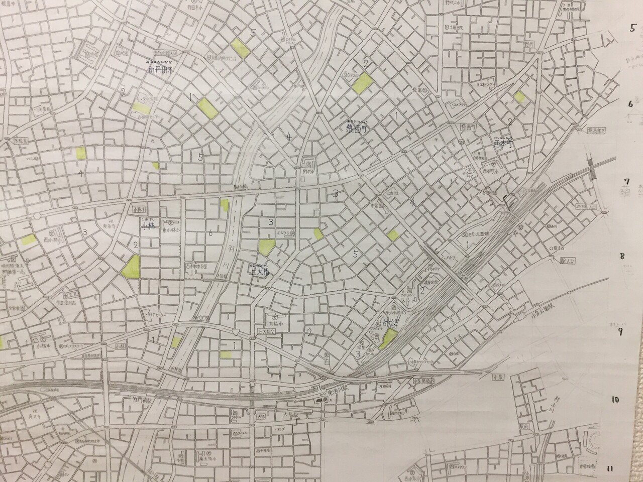 架空の地図 存在しない街」を描いて30年。地図作家・今和泉隆行の空想都市の