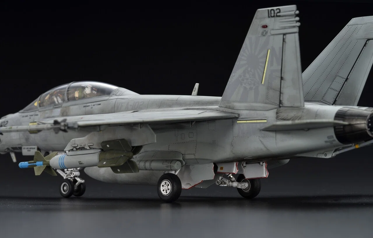 空を制する者が海を制する｜モデルアート公式