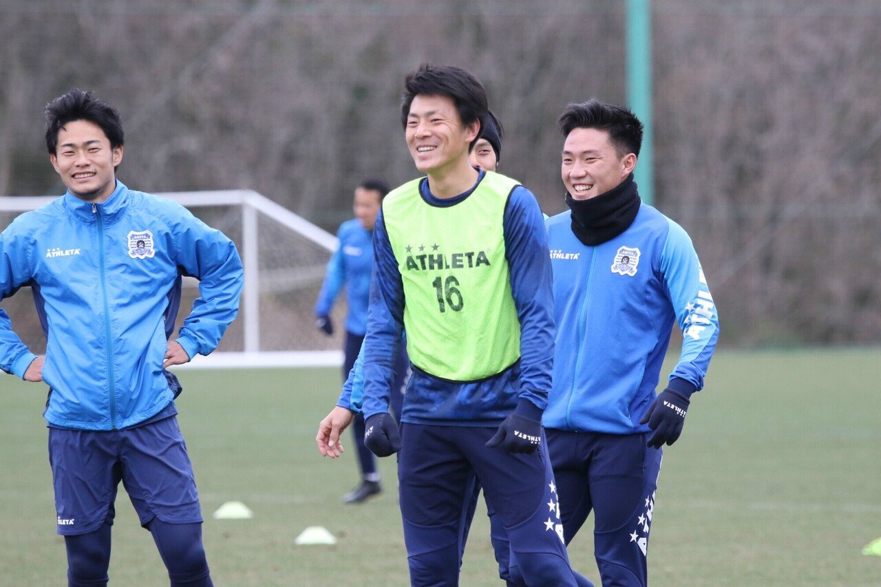 ブラウブリッツ秋田練習着ノースリーブ ブラウブリッツ秋田練習着 - メルカリ