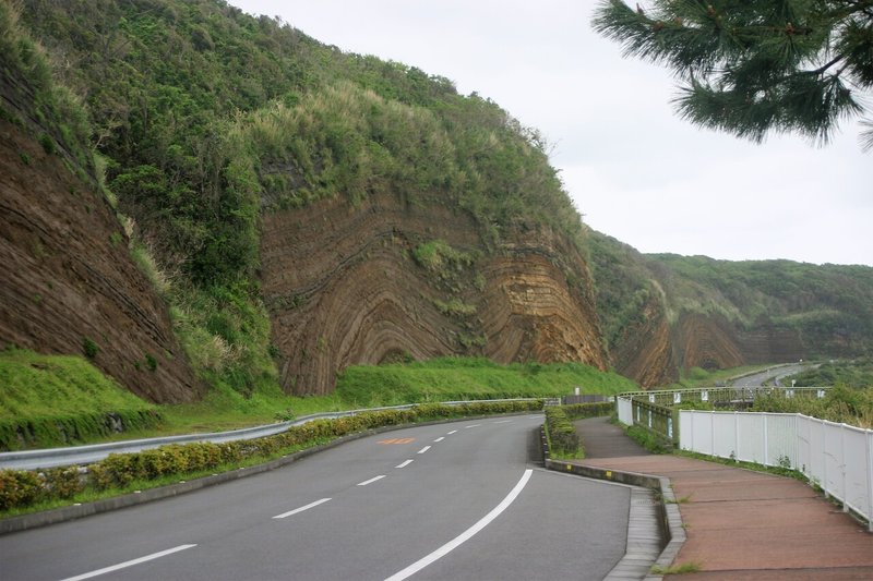 地層のバームクーヘンは伊豆大島 ヨッシー宙船 Note 地層のバームクーヘンは伊豆大島 ヨッシー宙船 Note