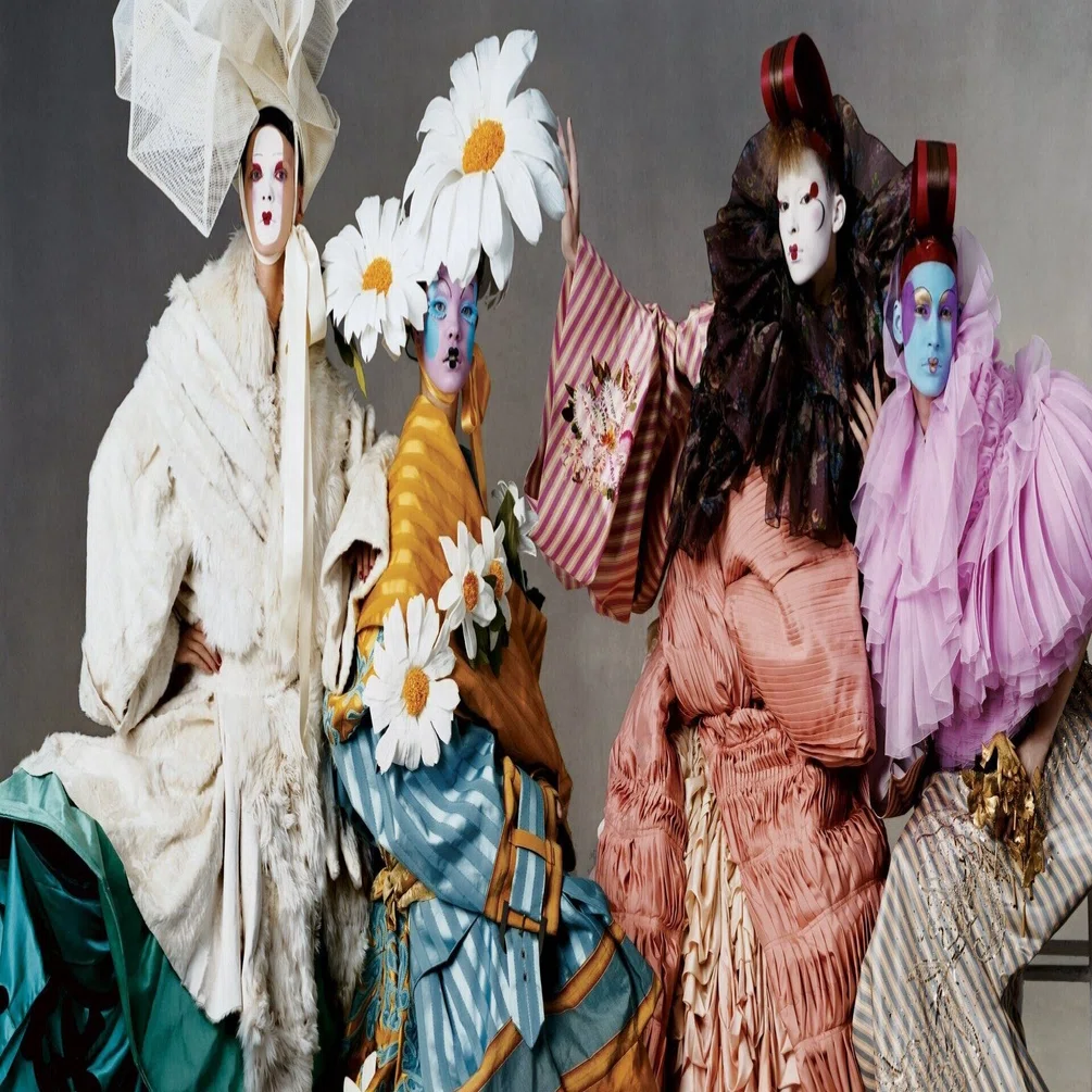 ジョンガリアーノfor DIOR への考察、ドレスの魔法は永遠なり｜HitomiM