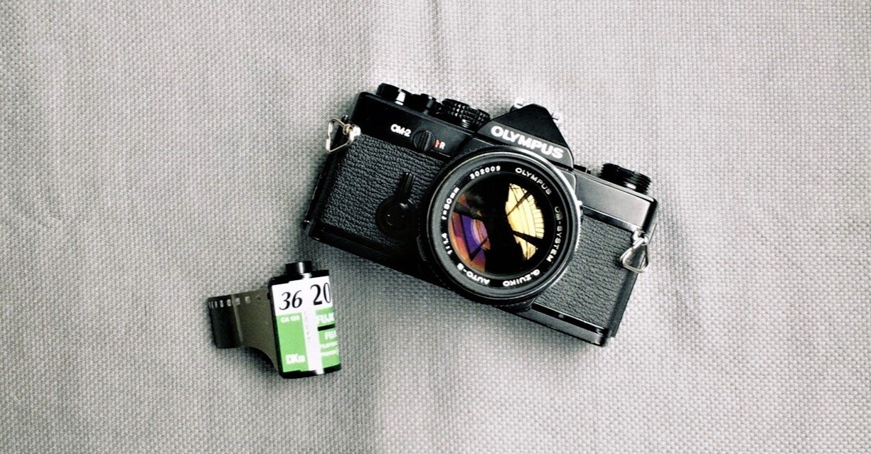 OM-2とC200 初めてMFのフィルムカメラに触れる｜en