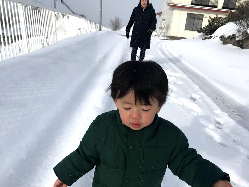 北海道育ちの赤ちゃんは 寒さなんて ものともしない 吉田拓実 さいこうファーム Okhotsk Bihoro Note