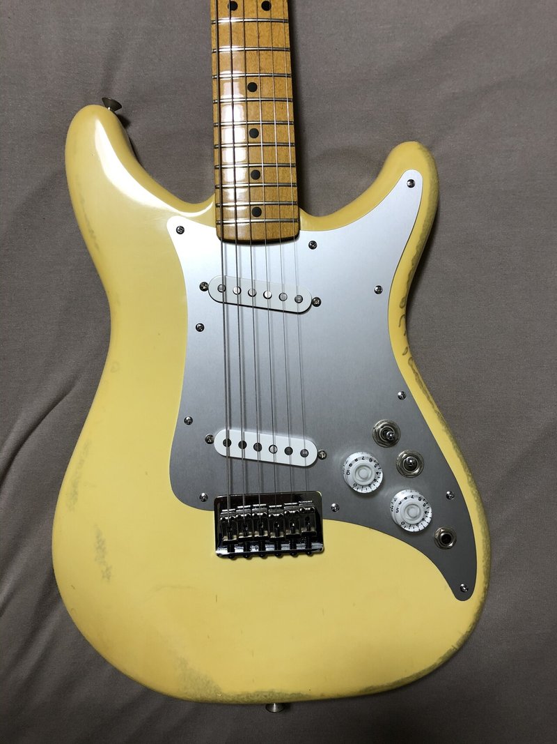 Fender Lead Seriesのhitmaker Stratocaster化 コスプレ 田村六蔵 Note Fender Lead Seriesのhitmaker Stratocaster化 コスプレ 田村六蔵 Note