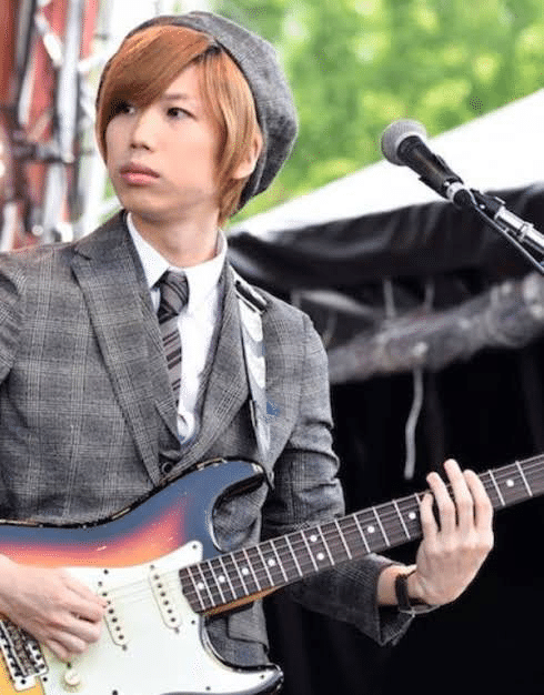 Official髭男dism 小笹大輔 ピック レア物 Official髭男dism 小笹大輔 ピック レア物 - メルカリ